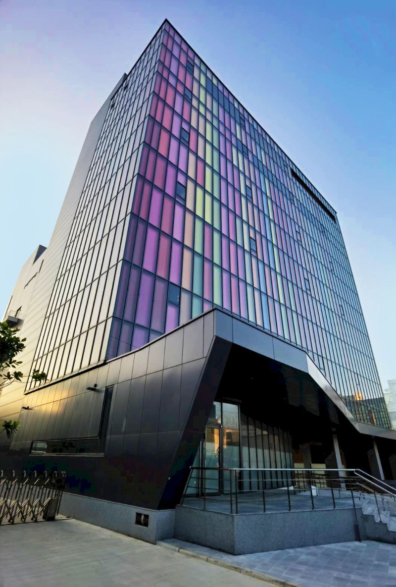▲徐承義表示，該中心包括有統籌各店食材的「資源運籌中心」、把關食品安全街生的「食品安全中心」、藉數據庫開發料理的「新品牌研發中心」等部門。（圖／業者提供）