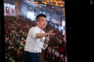 蔡其昌 ▲蔡其昌代表民進黨參選台中市長,近來持續舉辦大型造勢聲勢驚人,內部民調更持續走高。(圖/蔡其昌辦公室提供)