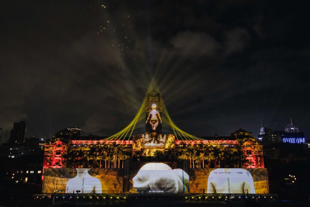 ▲111年國慶總統府建築光雕展演畫面首度曝光！雕塑作品「甘露水」是壓軸重頭戲。（圖／文化總會提供）