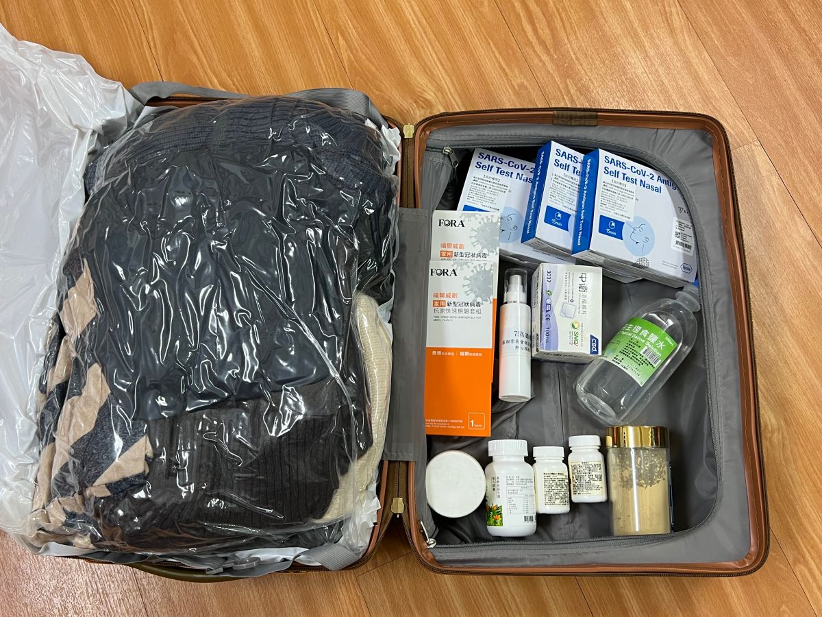 ▲不少台灣民眾近期開始大量購買藥物寄往對岸給親友，應時刻留意兩岸是否有相關緊急政策，並配合物流業者規定。（圖／記者張志浩攝）