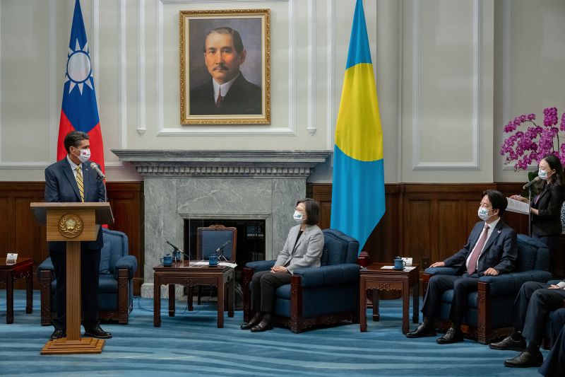 ▲蔡英文與賴清德一同與帛琉總統惠恕仁會談。（圖／總統府提供）