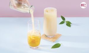 雙十國慶「15家手搖飲優惠」 咖啡買10送10!多多綠10元 ▲85度C國慶優惠,大杯冰多多綠「第二杯10元」。(圖/85度C提供)