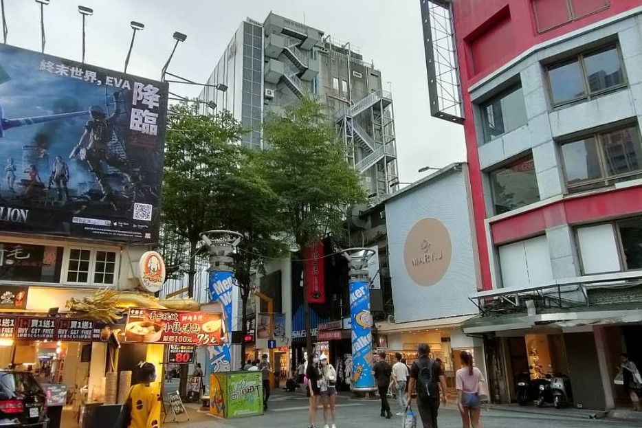 ▲台北市萬華區西門町於今（14）日晚間6時33分許無預警發生停電，台電立即派員赴現場搶修，並於晚間7時27分全數復電。（圖／NOWnews資料照片）