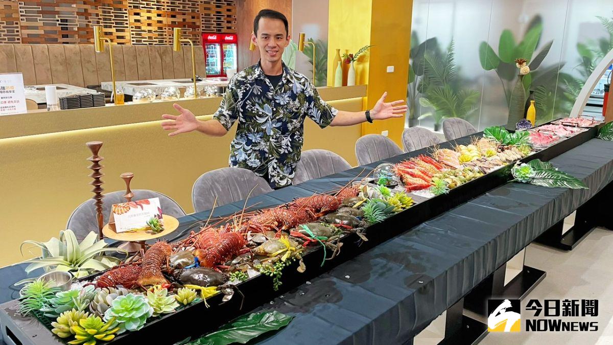 ▲「花花世界鍋物」秋天限定全新套餐，端出3公尺浮誇系拼盤。（圖／記者陳美嘉攝，2022.10.07）