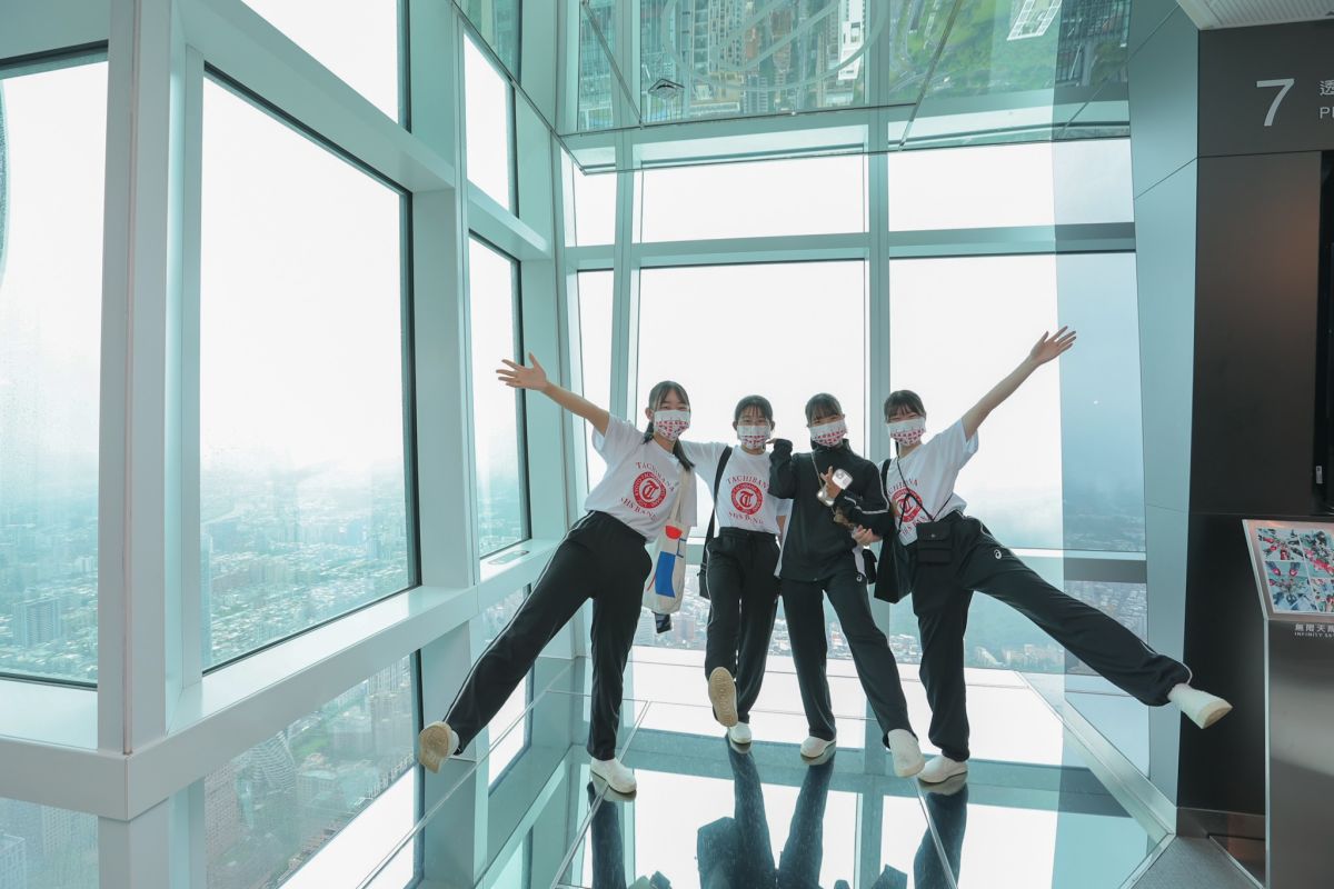 ▲橘高校師生今（8）日參訪台北101。（圖／文化總會提供）