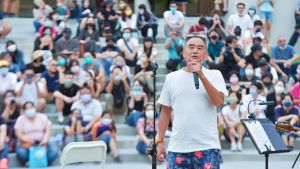▲開展當日有陳昇帶來精彩的吉他彈唱會、綠色新型態生活的「無肉市集」等活動。(圖/高美館提供) ▲開展當日有陳昇帶來精彩的吉他彈唱會、綠色新型態生活的「無肉市集」等活動。(圖/高美館提供)