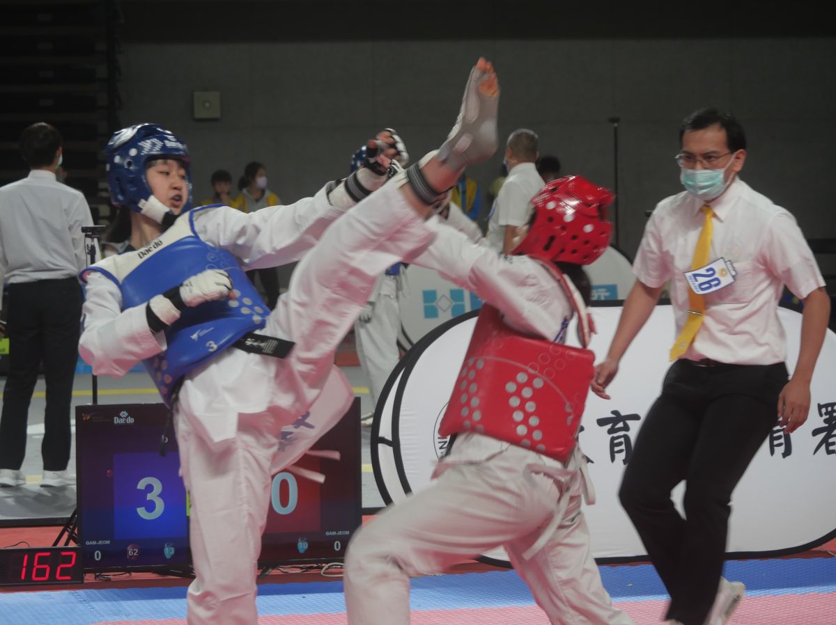 ▲陳柔嘉(左)完成復仇獲二連霸。大會提供