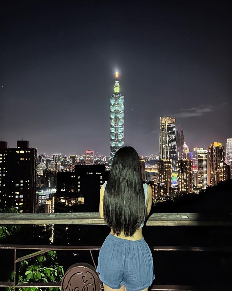 ▲綠肥兒曲線玲瓏有致。（圖／翻攝自綠肥兒IG）