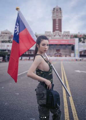 ▲辣模CC（西西）從陸軍官校專科學校出身，曾當過「職業軍人」。（圖／翻攝自IG＠ccluv610）