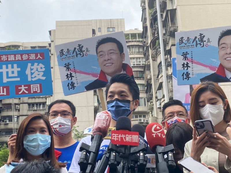 ▲國民黨質疑國慶主視覺去中華民國，蔣萬安今受訪也嗆，沒有任何相關意象與象徵，國人無法接受。（圖／記者翁子竣攝，2022.10.10）