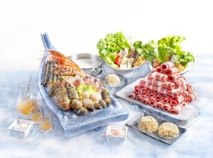 ▲超澎湃的龍宮海陸套餐也有多種搭配方式可以選擇。（圖／翻攝自肉老大頂級肉品涮涮鍋FB）