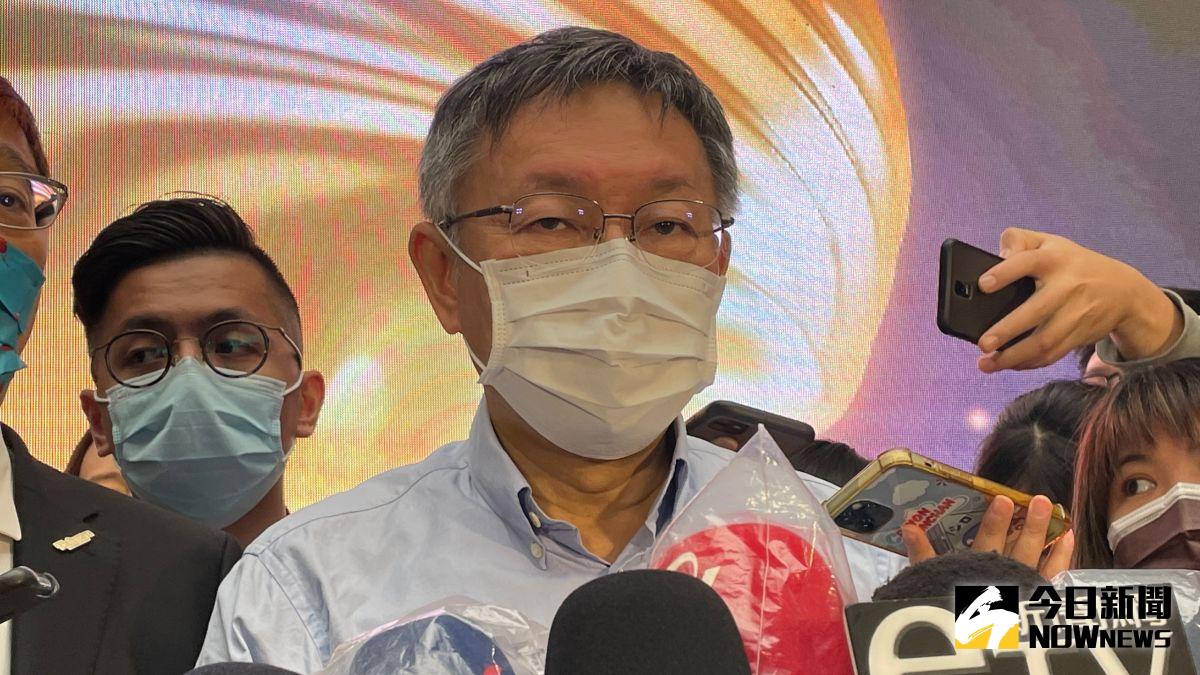 ▲針對蔣孝嚴至今未替蔣萬安站台一事，台北市長柯文哲11日直言，恐怕是蔣孝嚴「身上掛了太多炸彈」，一引爆可能就會讓蔣萬安遭受波及。（圖／記者丁上程攝，2022.10.11）