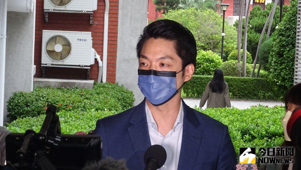 ▲蔣萬安今下午立法院質詢時，痛批高端有種種爭議，政府卻未交代清楚，他質詢後受訪再批蘇貞昌，未正面回答問題。（圖／記者呂炯昌攝）