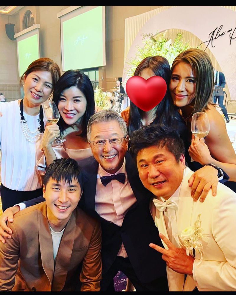 ▲胡瓜前妻秀秀（左上）與小禎的女兒Emma（右二）都有入鏡，祖孫三代齊聚一堂。（圖／翻攝自王偉忠臉書）