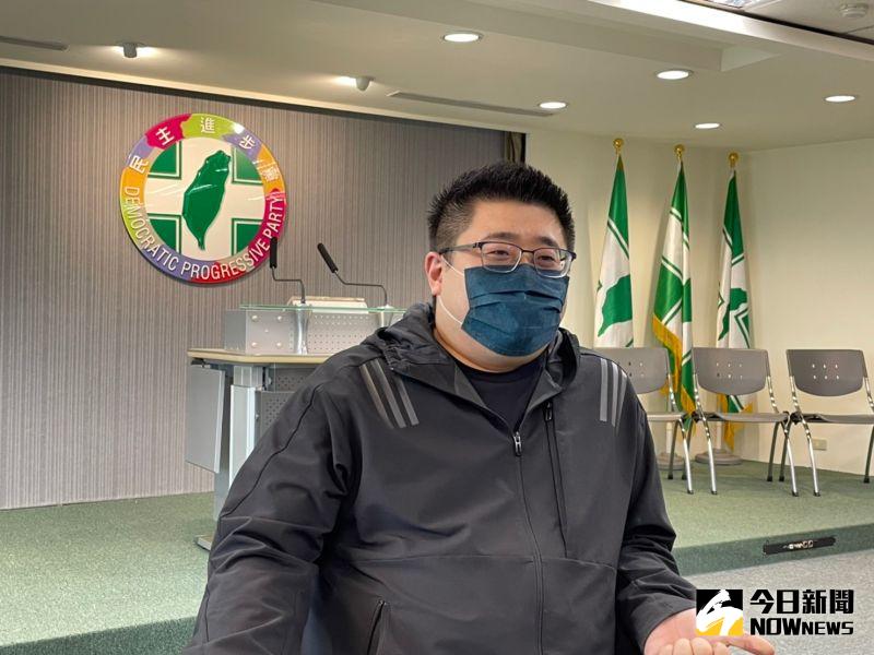 ▲林鶴明表示，消費往生者、牽拖競選對手的行徑，不像一個領先者會做的，這就是這場選舉中，蔣萬安首露敗象的一次操作。（圖／記者黃宣尹攝）