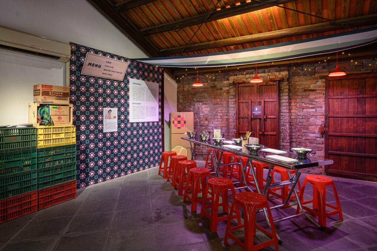 ▲「南洋特調」特展有趣的南洋街邊擺設。（圖／台北市勞動力重建運用處）