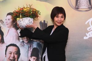 ▲唐美雲做歌仔戲負債3000萬,謝謝蔡振南一路力挺。(圖/民視) ▲唐美雲做歌仔戲負債3000萬,謝謝蔡振南一路力挺。(圖/民視)