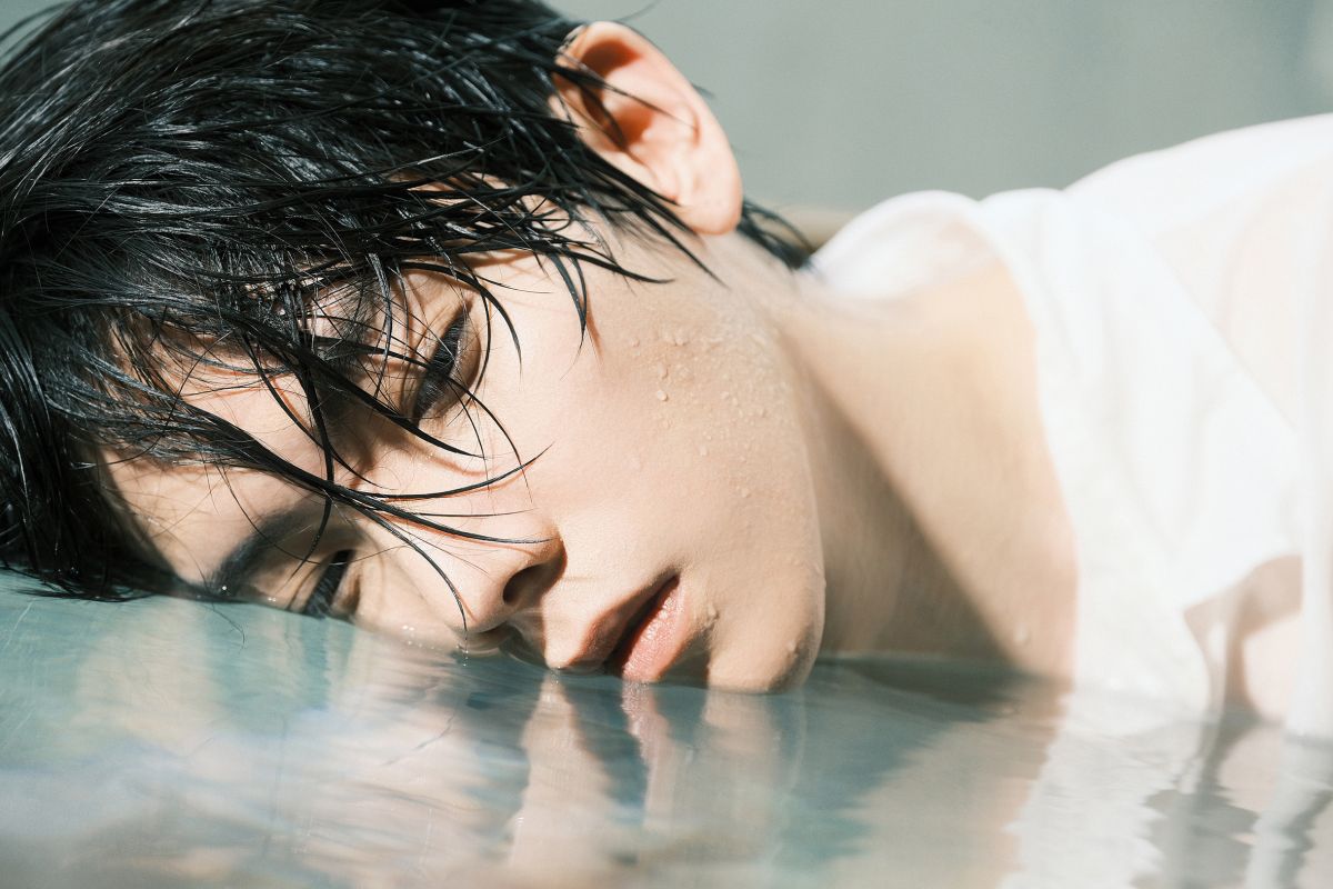 ▲楊宇騰表示拍寫真尺度無限制。（圖／台灣角川）