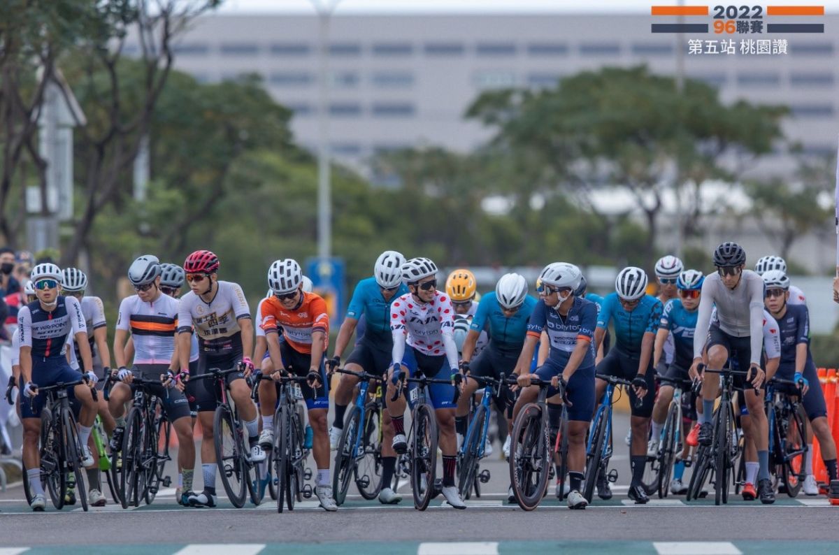 ▲96自転車-桃園讚(第五站)榮譽衫出發前合照。官方提供