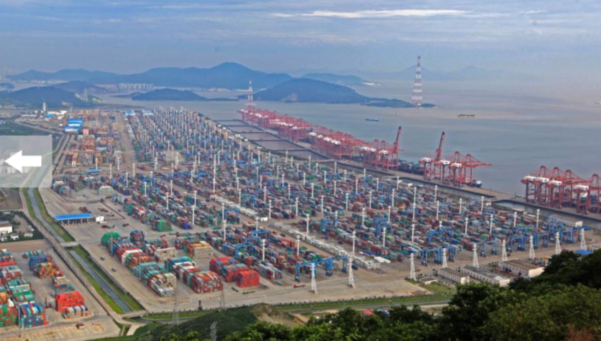 ▲中國新冠疫情持續，寧波爆疫也引發外界對於全球運輸影響的擔憂。圖為寧波舟山港一角。（圖／翻攝自人民日報）