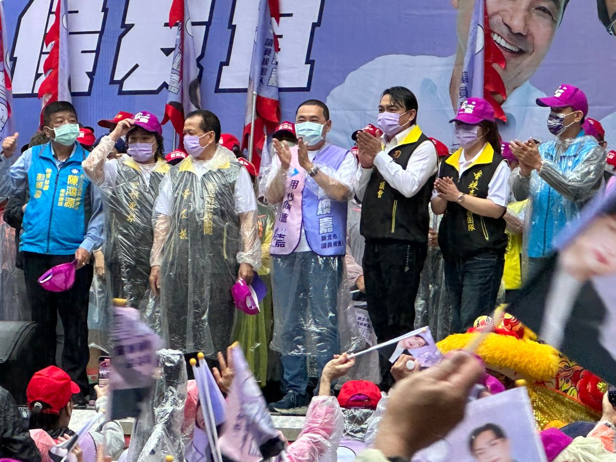 ▲對於副總統賴清德說汐東捷運是林佳龍功勞，侯友宜出席曾煥嘉競總成立回應喊說中央趕快核定吧！（圖 ／記者吳嘉億攝，2022.10.15）