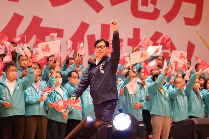 ▲陳其邁近來利用公餘時間陸續展開選舉行程,造勢場場爆滿,更有不少過去偏藍人士都選擇力挺。(圖/陳其邁辦公室提供)