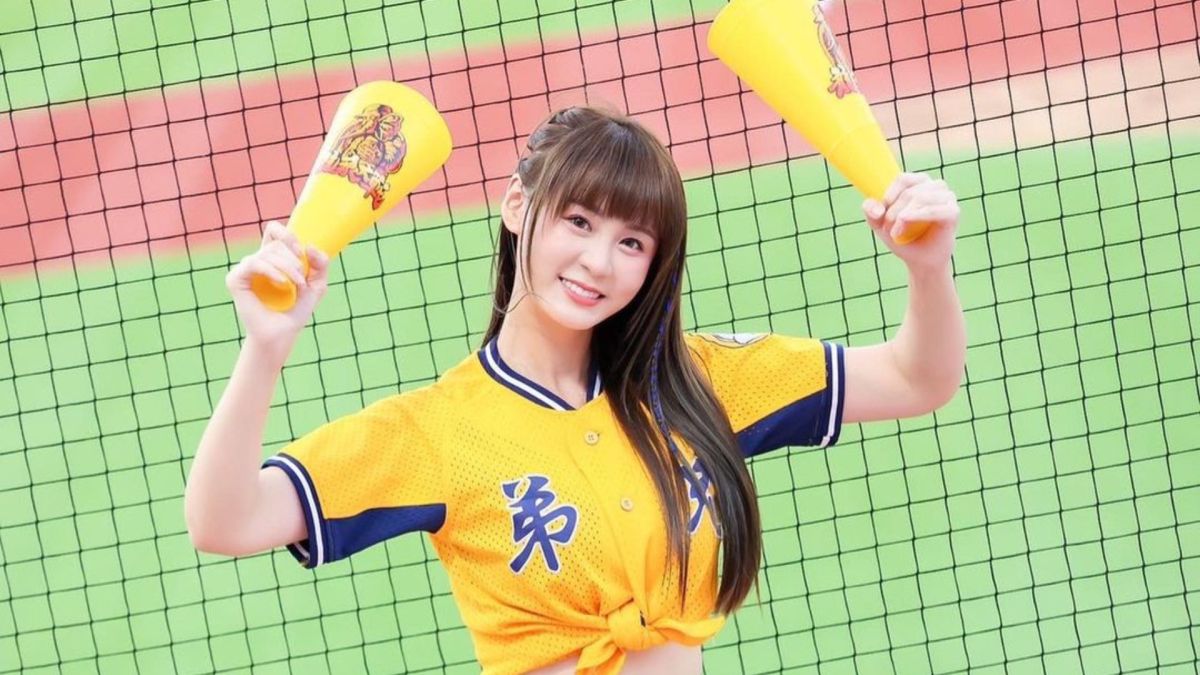 ▲短今分享沒穿內在美的照片。（圖／翻攝自短今IG）