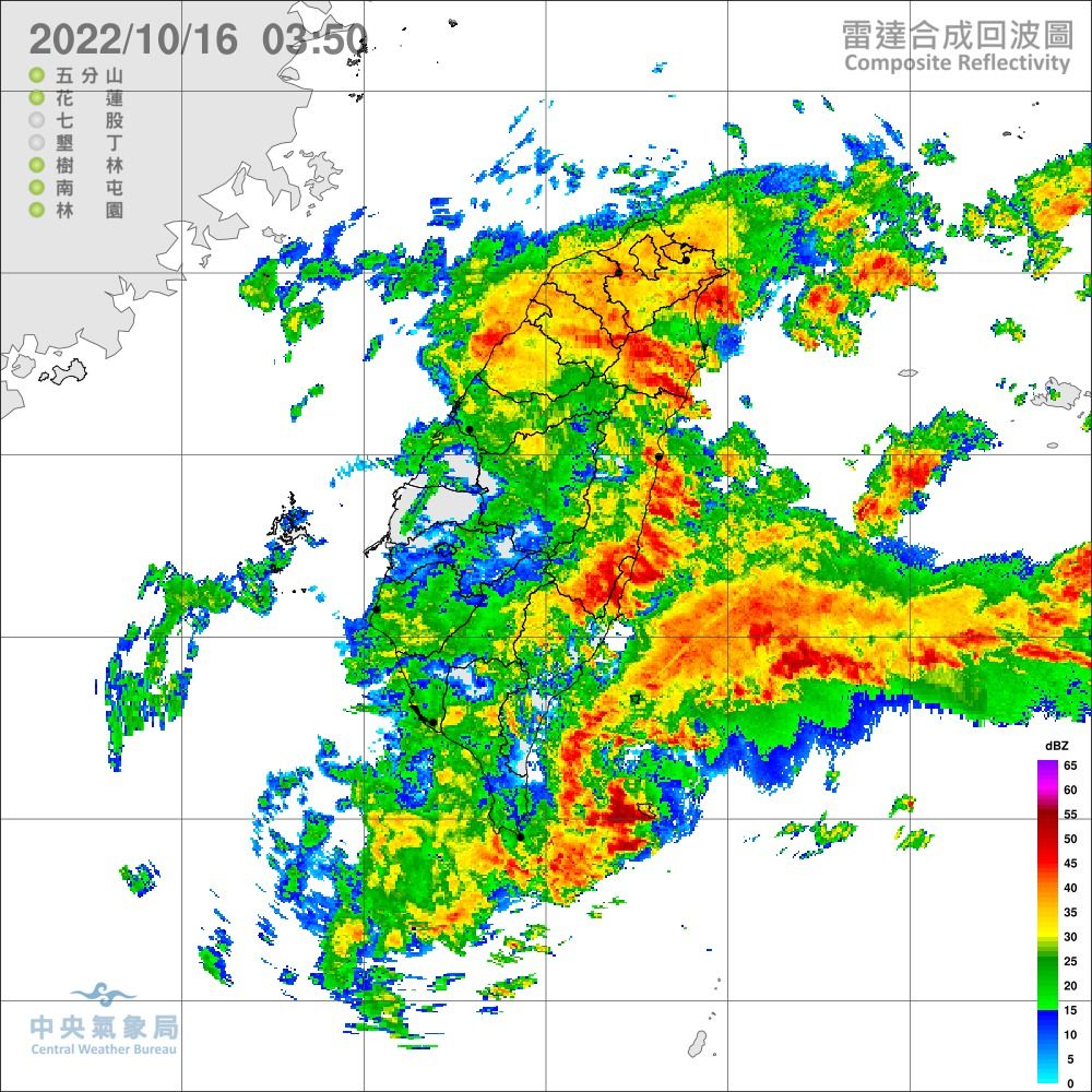 ▲氣象局發布10縣市超大豪雨特報，今(16)日臺北市及宜蘭縣山區有局部大豪雨或超大豪雨。（圖／氣象局）