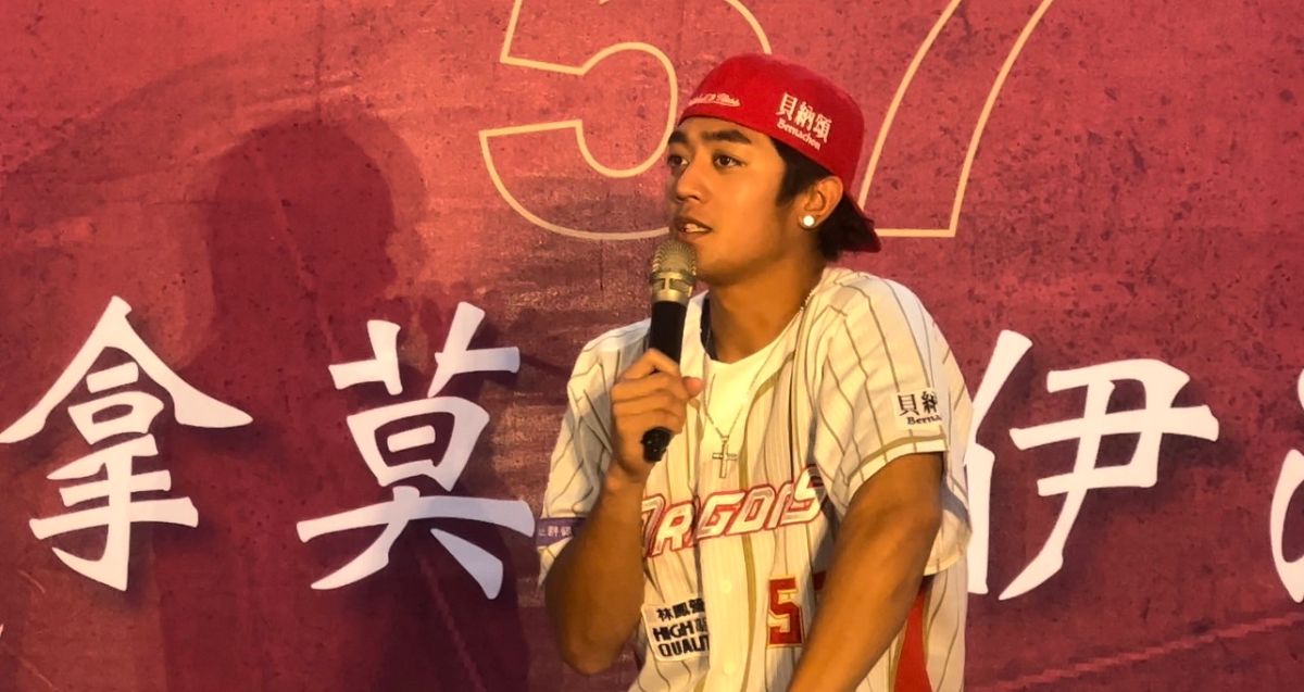 ▲味全龍人氣球星拿莫・伊漾今舉行粉絲見面會(圖/記者簡名杉攝)