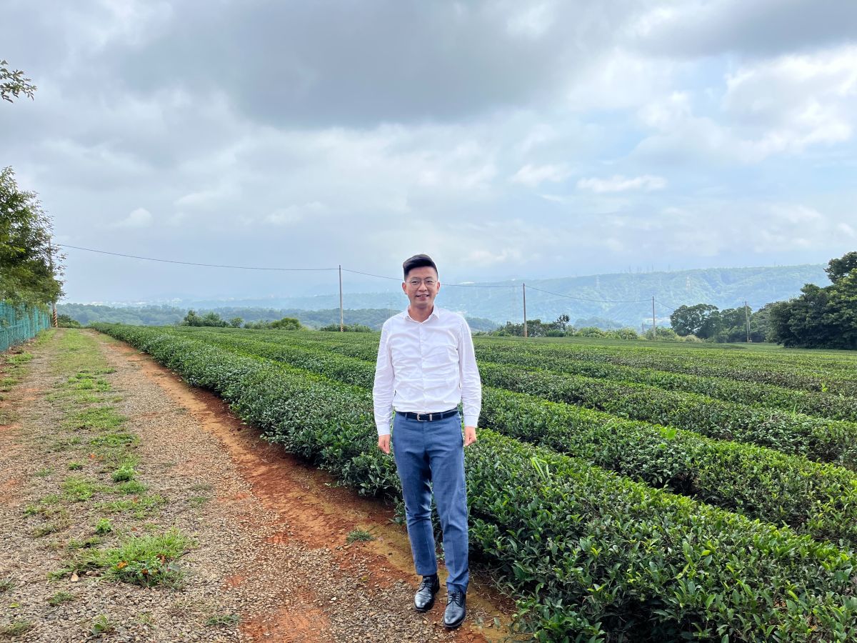 ▲前瞻2050淨零碳排，新竹縣長候選人周江杰表示當選後在縣政府設永續經濟辦公室。（圖/周江杰團隊提供）