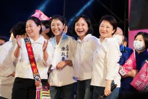 ▲盧秀燕14日的「十全十美・女力挺台灣」聯合造勢大會氣氛熱烈。（圖／盧秀燕競總提供，2022.10.17）