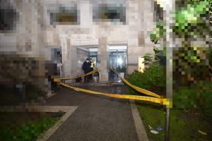 前立委黃義交內湖住處墜樓身亡,震驚政壇。(圖/翻攝畫面) ▲前立委黃義交內湖住處墜樓身亡,震驚政壇。(圖/翻攝畫面)
