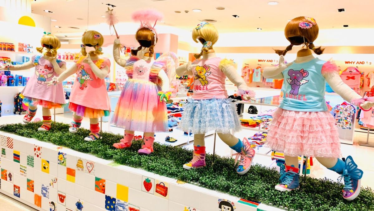 ▲老牌童裝WHY AND 1/2確定收攤，消息震撼媽媽界，近期舉辦的特賣會也引發高度關注。（圖／取自「普普熊 POP BEAR」粉專）