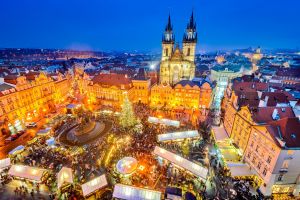 ▲「聖誕捷克雙堡10日」連訪捷克3大聖誕市集，每人最低55,900元起。（圖／雄獅旅遊）