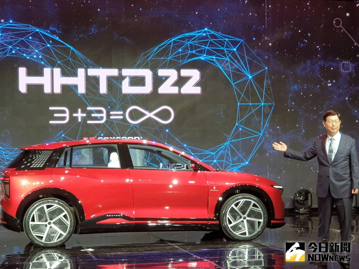 ▲鴻海董事長劉揚偉在鴻海科技日媒體問答時表示，鴻海做電動車的優勢在於垂直整合及全球供應鏈管理的能力。（圖／記者許家禎攝，2022.10.18）