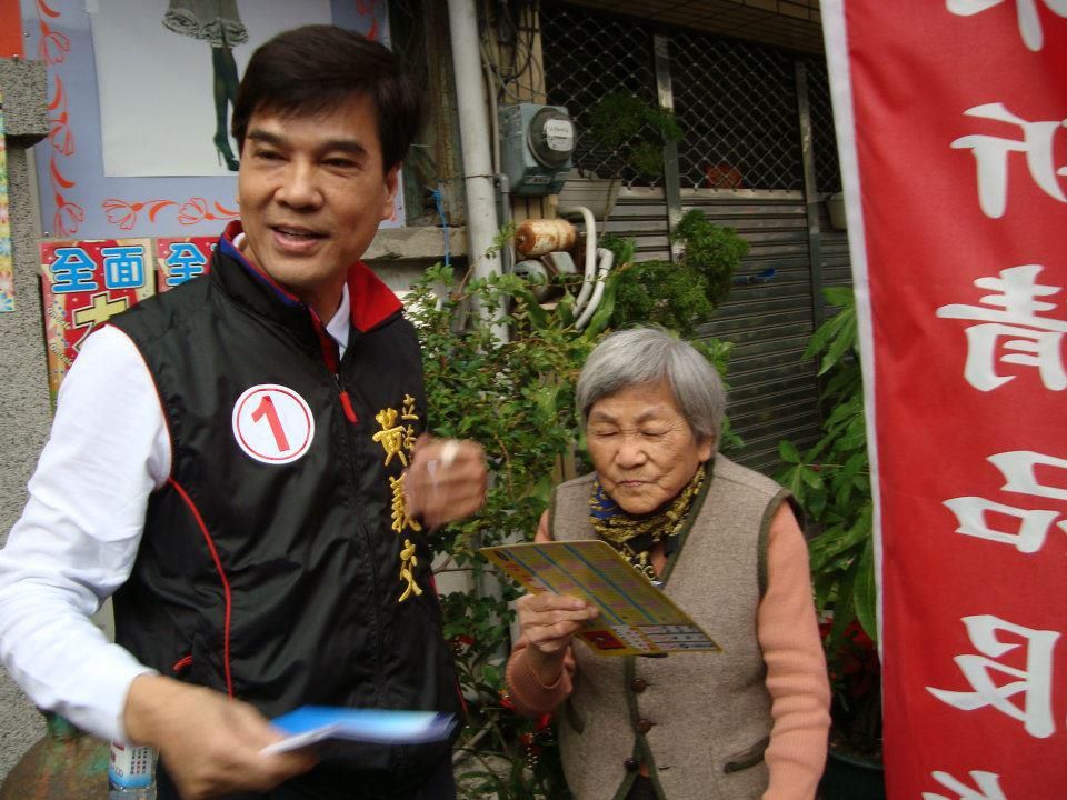 ▲黃義交17日傍晚在內湖自宅墜樓過世，舊愛周玉蔻一席話引人聯想。（圖／翻攝自黃義交臉書）