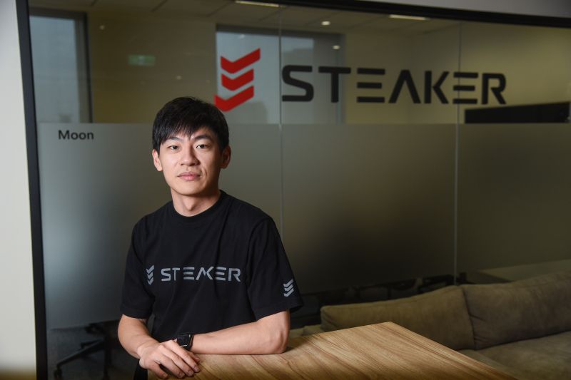 ▲Steaker創辦人黃偉軒大膽預測,區塊鏈日後的成長還是會非常巨大,並在未來 5 至 10 年間逐漸走進主流市場,到時全球可能至少會有好幾億人口開始使用。(圖/記者陳明安攝影)