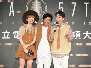 ▲Lulu(左)主持《大熱門》9年,吳宗憲(中)給予鼓勵,右為陳漢典。(圖/三立提供) ▲Lulu(左)主持《大熱門》9年,吳宗憲(中)給予鼓勵,右為陳漢典。(圖/三立提供)