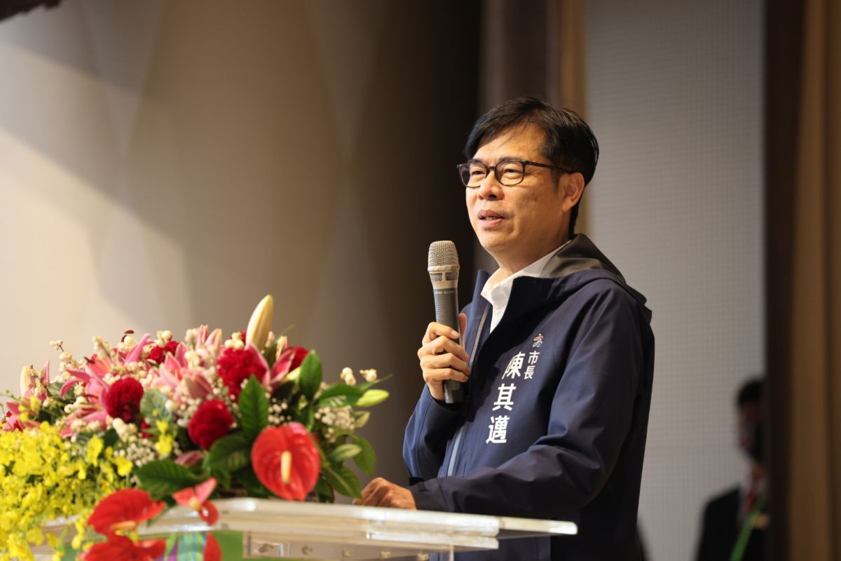 ▲藍營質疑陳其邁從醫是假、從政是真，陳其邁競選發言人高閔琳痛批是歪曲事實烏龍抹黑，請國民黨、王鴻薇，適可而止。（圖／高雄市政府提供）