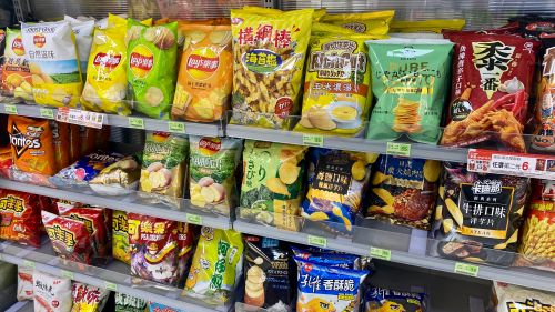 中元普渡最強零食!「這款」賣場熱銷認證:洋芋片、義美泡芙輸它