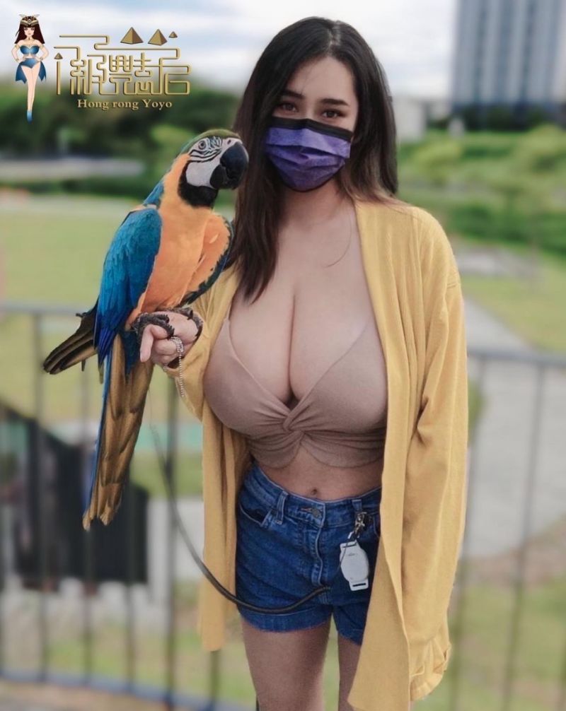 ▲▼性感女星洪蓉擁有精緻五官、I級傲人上圍。（圖／翻攝自洪蓉IG）