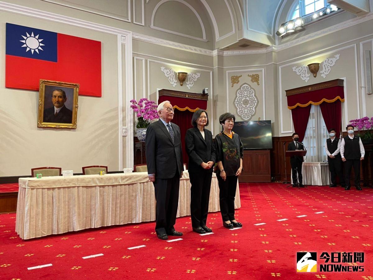 ▲蔡英文宣布，由張忠謀再度擔任我國APEC領袖代表，將出席在曼谷舉行的實體會議。（圖／記者黃宣尹攝，2022.10.20）