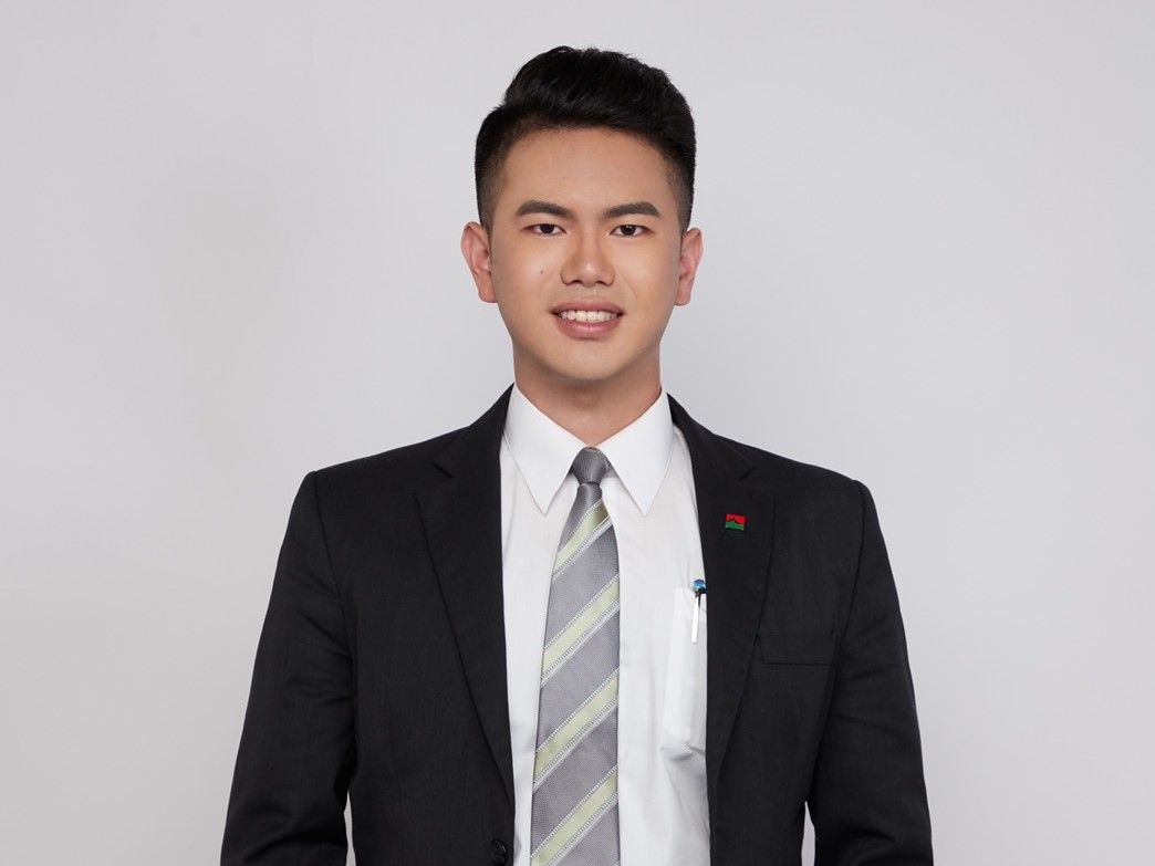 ▲信義房屋櫻花文心店鄭宇軒2019年參與「全時實習生」計畫，以大四在學生身分，提前進入房仲職場體驗、歷練，由於表現、業績出色，已晉升為專案經理。（圖／NOWnews資料照片）