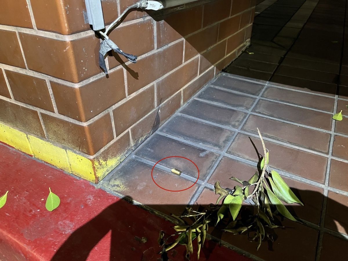 ▲高雄大立百貨門口傳出槍響，高雄市警局火速在案發2個多小時即刻逮捕槍手破案。（圖／翻攝畫面）