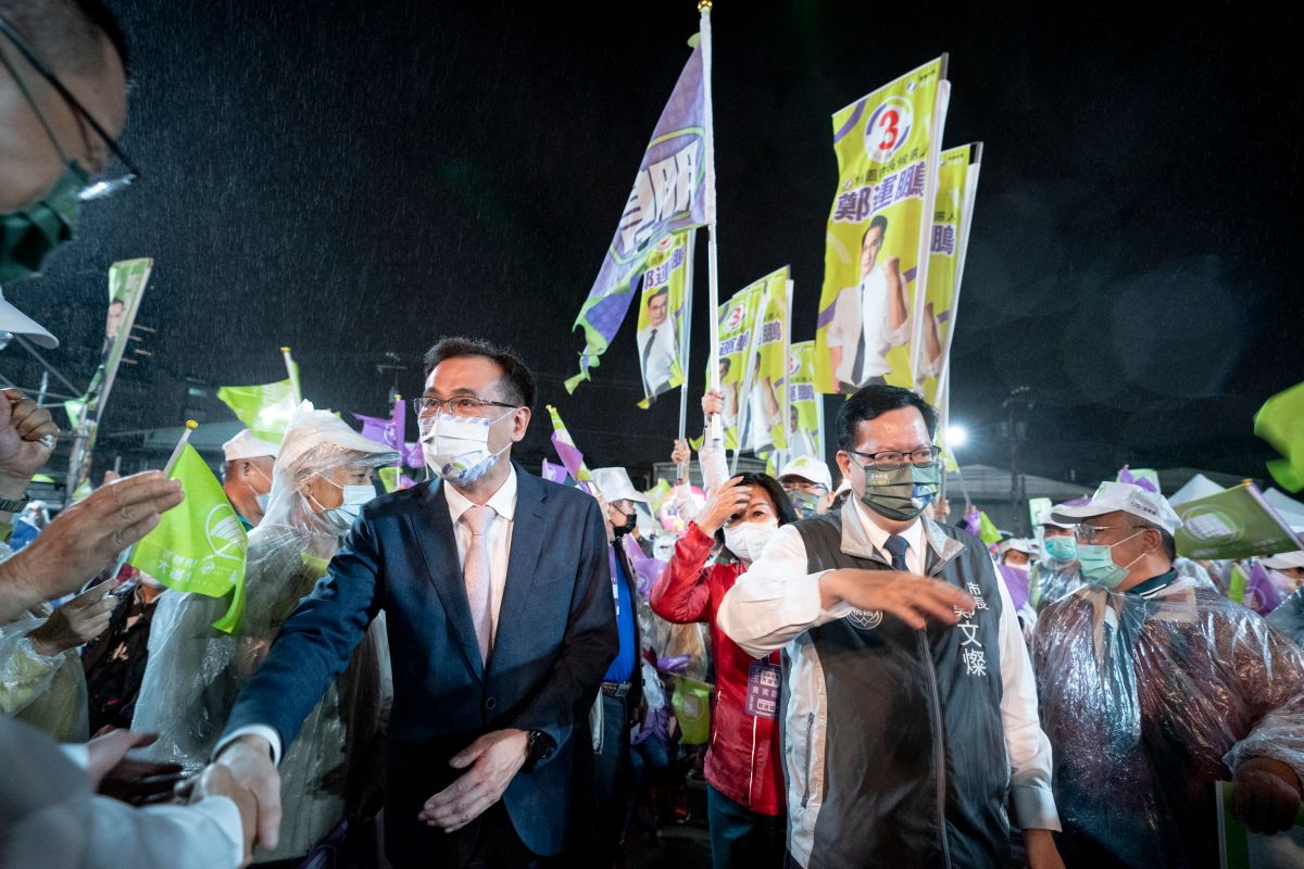 ▲鄭文燦近8年執政滿意度高，各界關注鄭運鵬是否能順利接棒，延續五星級施政。（圖／民進黨提供）