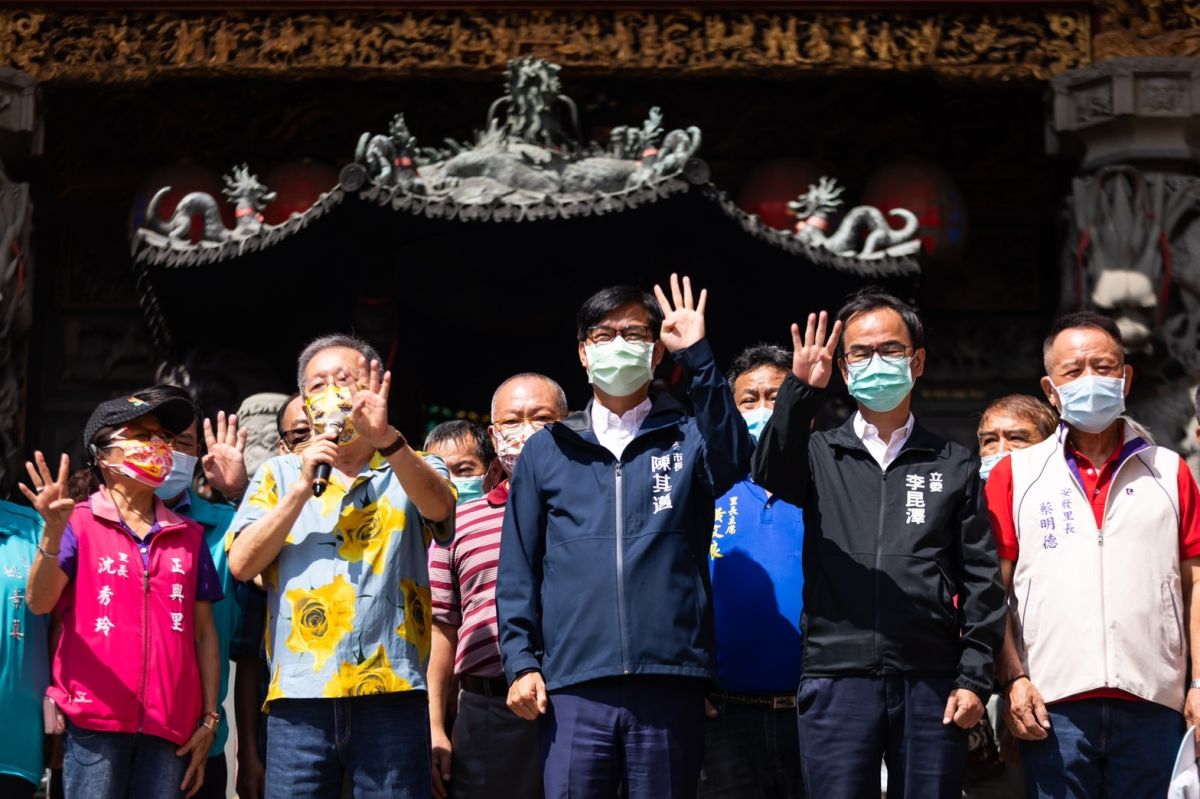 ▲陳其邁昨（21）日到三民玉皇宮出席陳其邁玉皇宮後援會的成立大會。（圖／陳其邁競總提供）