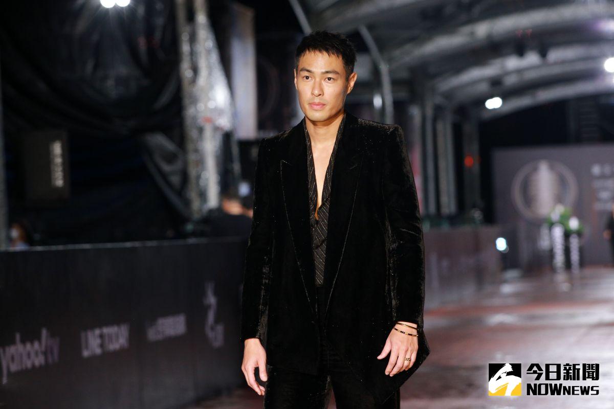 ▲楊祐寧隱約露出胸肌。（圖／NOWnews攝影中心）