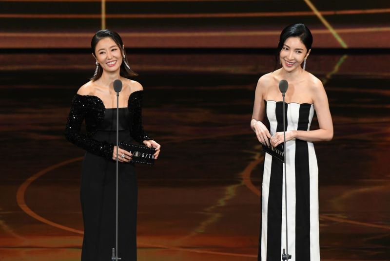 ▲林心如（左）、楊謹華（右）以《華燈初上》雙雙入圍女主角獎，可惜都未能獲獎。（圖／三立提供）