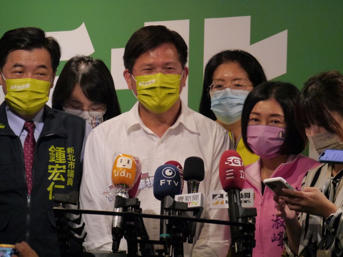 ▲對於侯友宜講「捍衛中華民國，台灣人民是他的初心」，林佳龍出席新書發表會批評講中華民國就可以迴避台灣主權問題嗎？（圖 ／記者吳嘉億攝，2022.10.24）