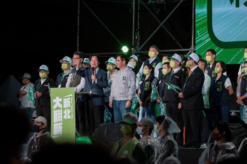 ▲出身萬里,賴清德多次回到新北市力挺林佳龍,期盼民進黨光復新北,讓新北大翻新。(圖/翻攝自賴清德臉書)
